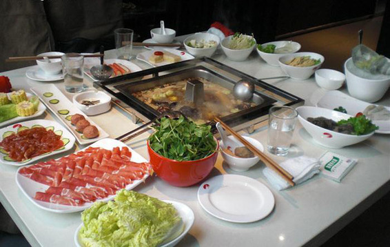 Hai Di Lao is a popular Chinese hot pot chain. [File photo]