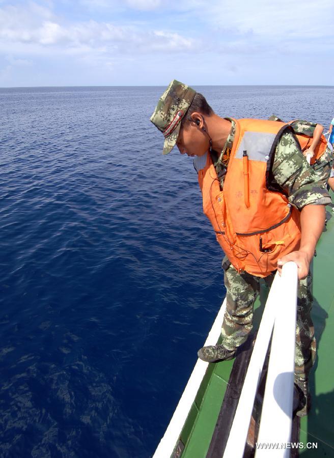 China Coast Guard vessel 46001 leaves the port of the Yongxing Island of Sansha City, south China's Hainan Province, May 31, 2013. The vessel accomplished a 10-hour patrol of the sea areas around Yongle Islands on Friday. (Xinhua/Wei Hua)