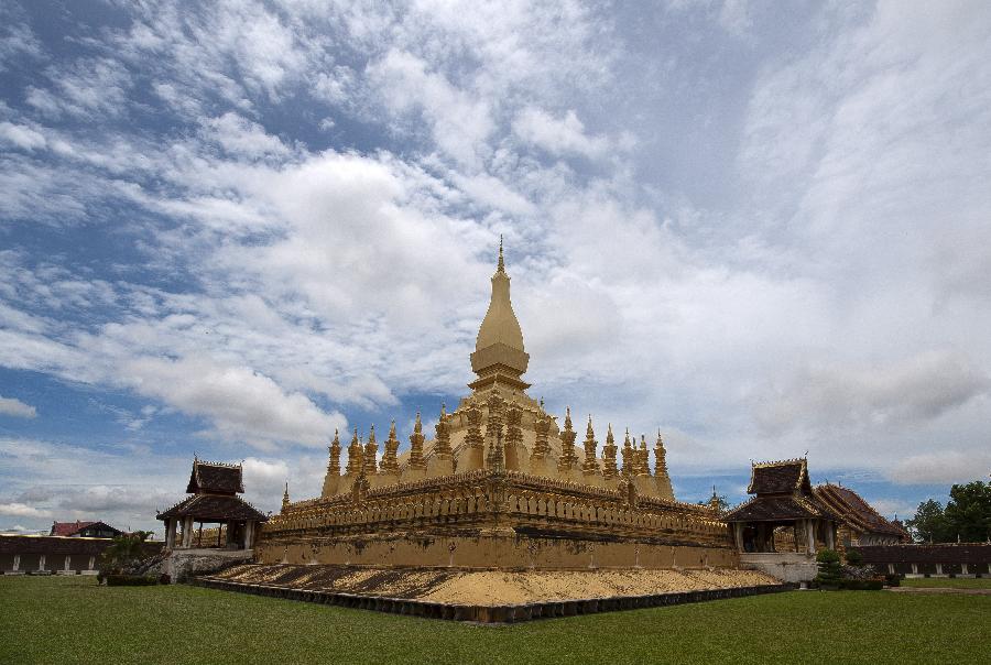 LAOS-VIENTIANE-THAT LUANG