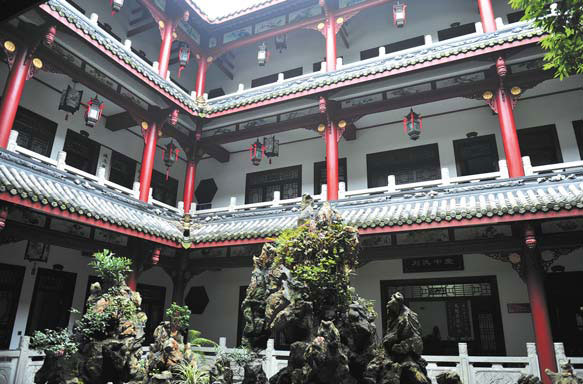A farmer's hostel in the suburbs of Chengdu. 'Agri-tourism' is growing popular with urban vacationers. [China Daily]