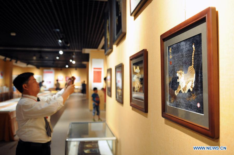 CHINA-HENAN-ZHENGZHOU-MUSEUM-INTANGIBLE HERITAGE-EXHIBITION (CN)