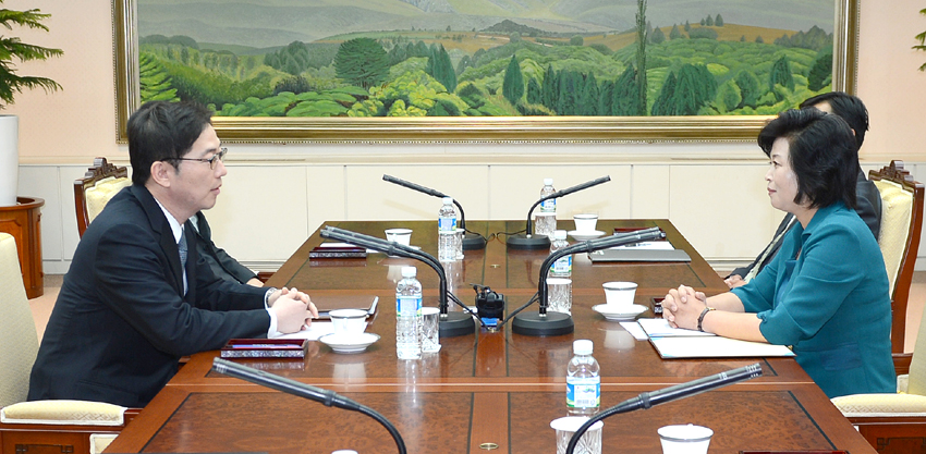 The first working-level talks in over two years between officials of the Democratic People's Republic of Korea and South Korea begins on Sunday at Panmunjom border village, according to Yonhap news agency.