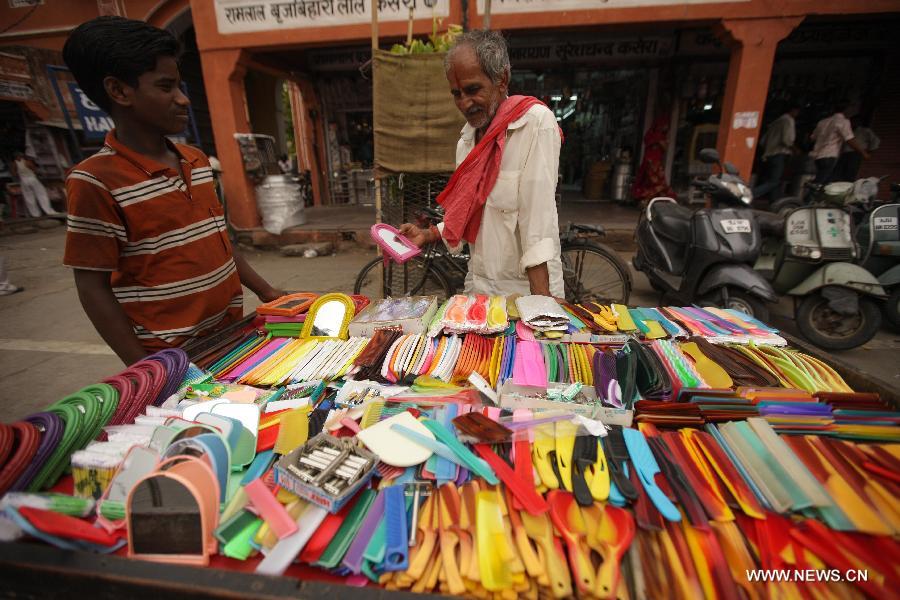 INDIA-RAJASTHAN-JAIPUR-LIFESTYLE-COLOUR