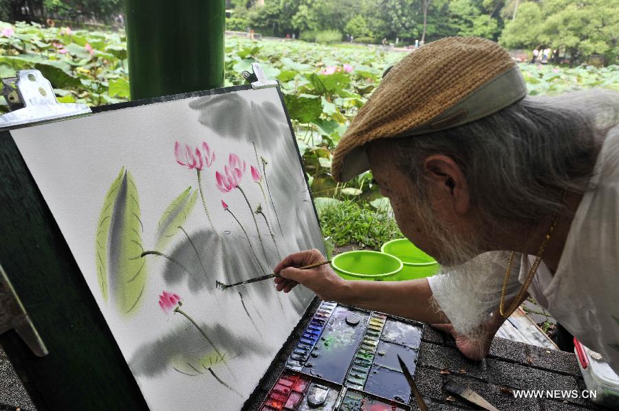 #CHINA-TAIPEI-LOTUS FLOWER (CN) 