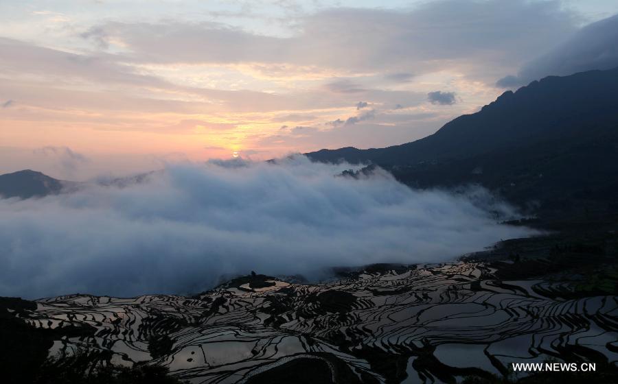 CHINA-YUNNAN-HONGHE HANI RICE TERRACES-WORLD HERITAGE LIST(CN)