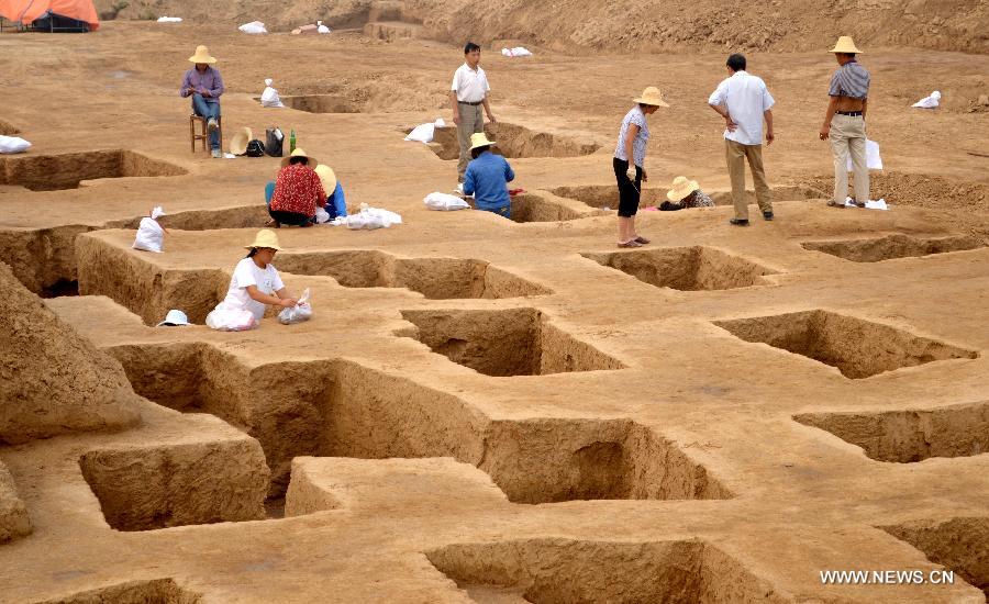 CHINA-HENAN-LINYING-ANCIENT BURIAL COMPLEX (CN)