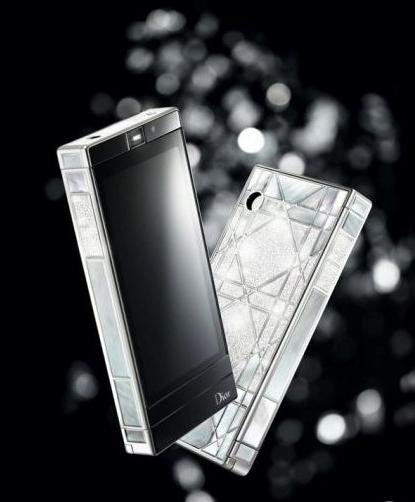 Dior Phone, one of the 'Top 10 deluxe smartphones in the world in 2013' by China.org.cn