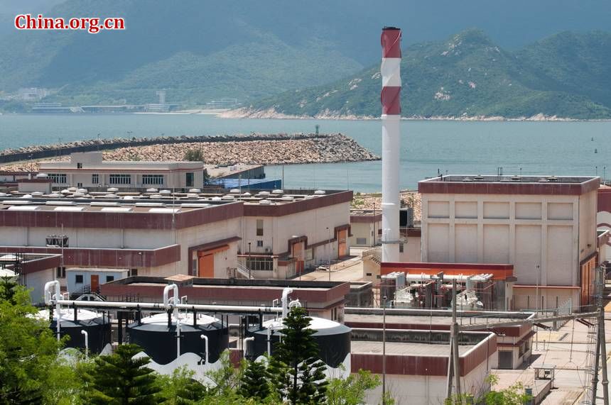 Daya Bay Nuclear Power Plant is located on Daya Bay in Shenzhen&apos;s Longgang District, Guangdong Province. It is on the northeast of Hong Kong. Daya Bay has two 944 MWe PWR nuclear reactors based on the Framatone ANP French 900 MWe three cooling loop design. [Chen Boyuan / China.org.cn]