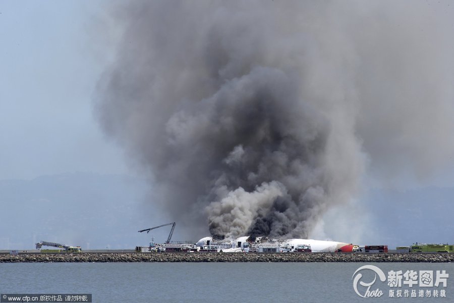 2 confirmed dead in San Francisco air crash