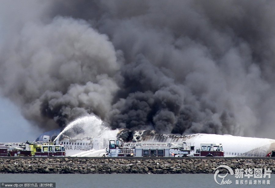 2 confirmed dead in San Francisco air crash