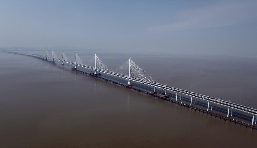 CHINA-ZHEJIANG-JIAXING-SHAOXING-SEA BRIDGE-COMPLETION (CN) 