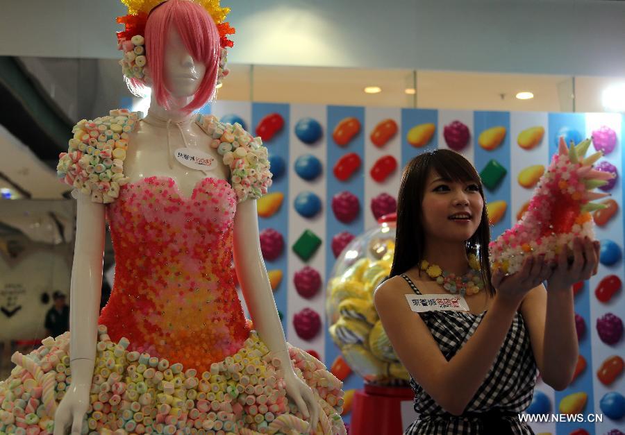 Shoes apparels made of candies on show in HK China .cn
