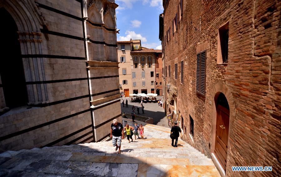 ITALY-SIENA-HISTORIC CENTER-WORLD HERITAGE