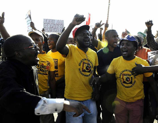 Protesters demonstrate at the University of Johannesburg Soweto in Soweto, South Africa, on June 29, 2013. Hundreds of protesters take part in a demonstration at the University of Johannesburg Soweto where U.S. President Barack Obama is expected to hold a town hall event on Saturday [Xinhua/Li Qihua]