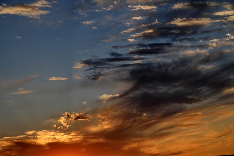 A rosy sunset in Bashang Grassland.