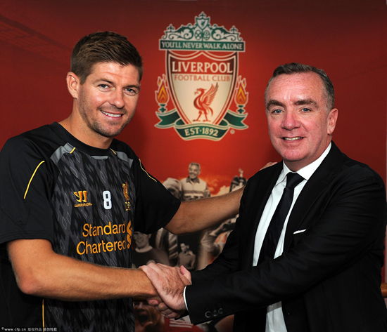 Steven Gerrard signs a two year contract extension Liverpool.