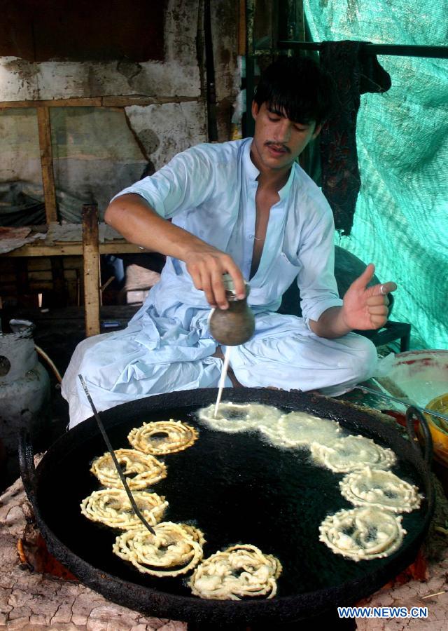 PAKISTAN-PESHAWAR-RAMADAN-FOOD