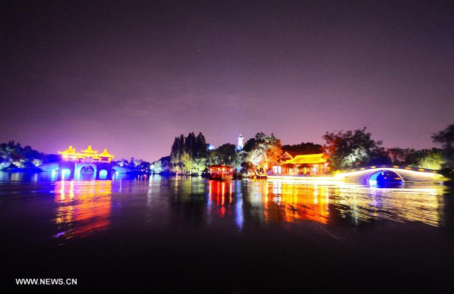 #CHINA-JIANGSU-YANGZHOU-SLENDER WEST LAKE-NIGHT VIEW(CN)