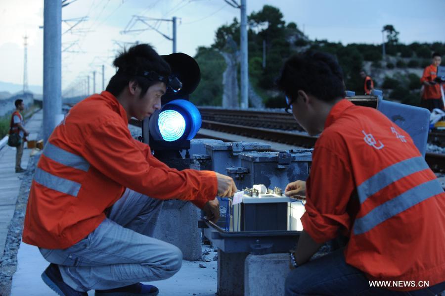 CHINA-JIANGXI-FUJIAN-XIANGPU RAILWAY-JOINT DEBUGGING (CN)