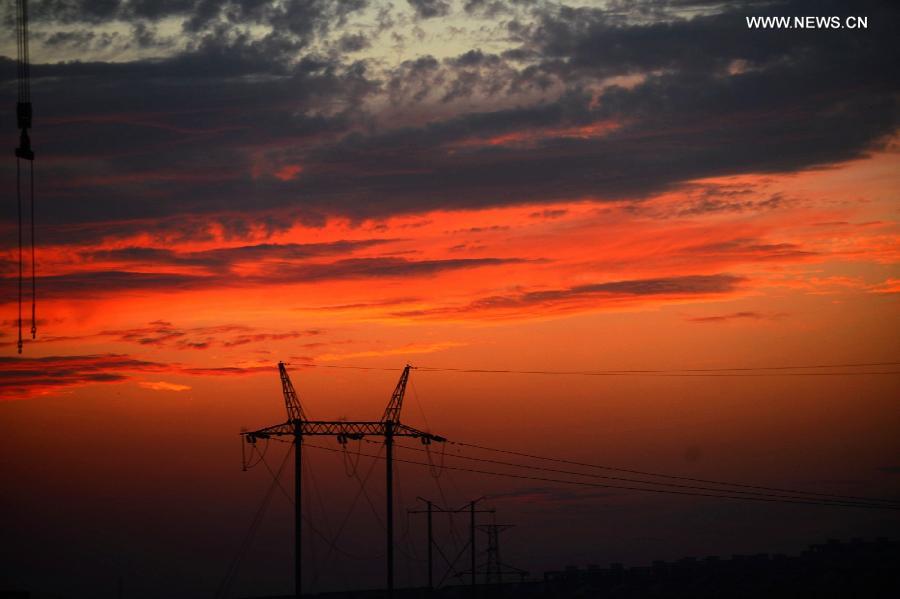 #CHINA-JIANGSU-YANGZHOU-RED CLOUDS(CN)