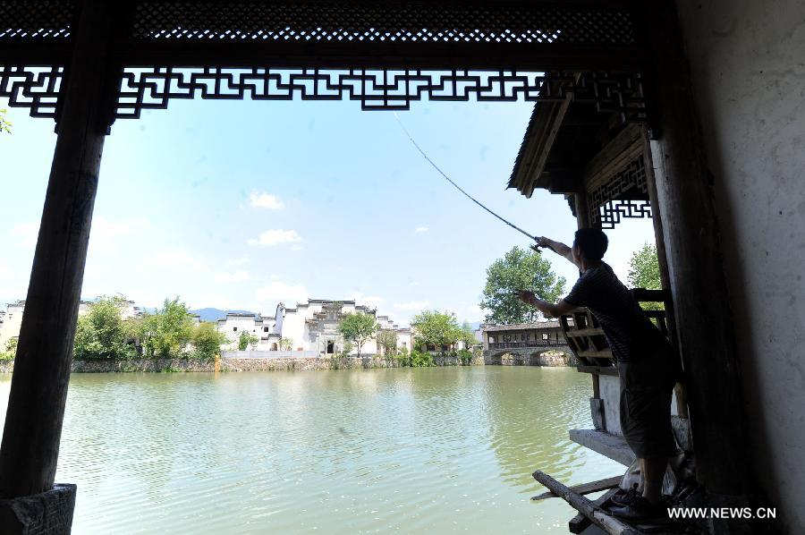 CHINA-ANHUI-HUANGSHAN-ANCIENT BUILDING (CN)
