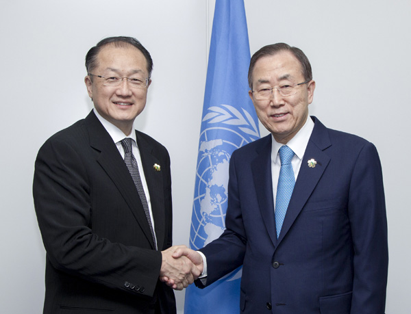 Secretary-General Ban Ki-moon (right) meets with Jim Yong Kim, President of the World Bank Group. [UN Photo/Rick Bajornas]