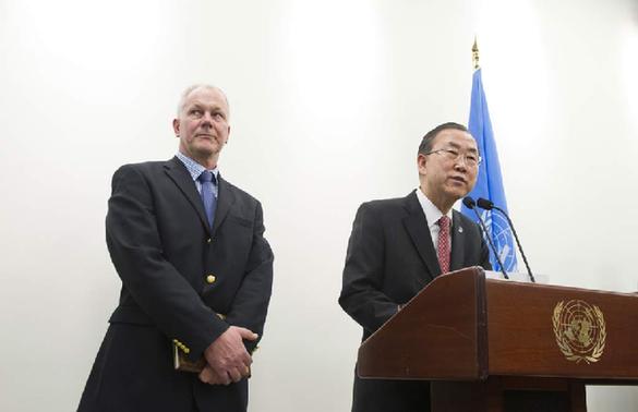 Secretary-General Ban Ki-moon (right) with Ake Sellström, head of the UN technical mission to investigate the possible use of chemical weapons in Syria. [UN Photo/Eskinder Debebe] 