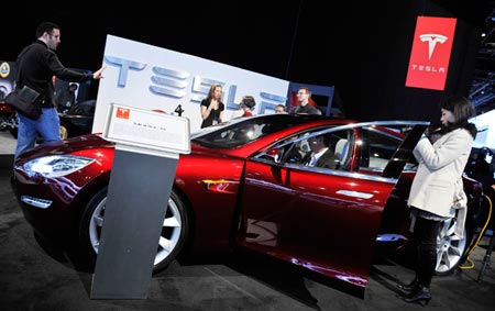 A Luxury Hybrid Model From Tesla Motors. (Photo/Xinhua)