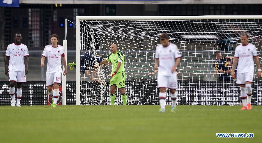 (SP)ITALY-GENOVA-SOCCER-SERIE 1-HELLAS VERONA VS AC MILAN 