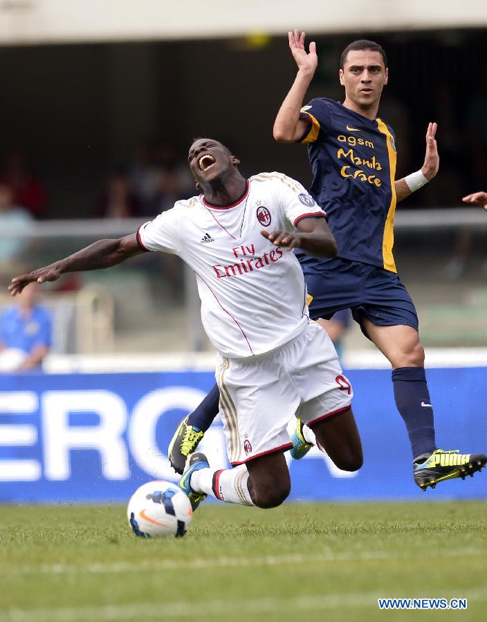 (SP)ITALY-GENOVA-SOCCER-SERIE 1-HELLAS VERONA VS AC MILAN 