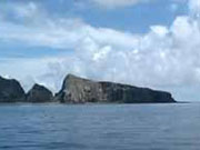 Three-ship fleet patrols waters surrounding Diaoyu Islands