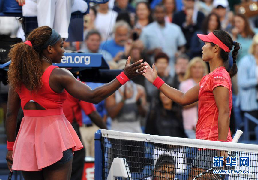 World number six Li Na of China failed to advance to her second Grand Slam final in the season after losing to No. 1 seed Serena Williams of the United States 6-0, 6-3 in the US Open here on Friday.