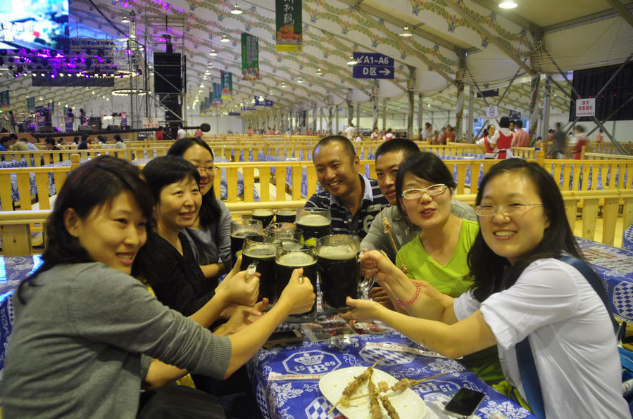 The Munich Oktoberfest started its first-ever tour of Beijing at the Beijing Olympic Park on September 6, 2013. The festival, which will run until September 21, wows beer lovers with a full range of authentic traditional beers and food from Germany.