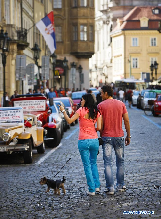 CZECH-PRAGUE-DAILY LIFE-A CITY FOR LOVERS