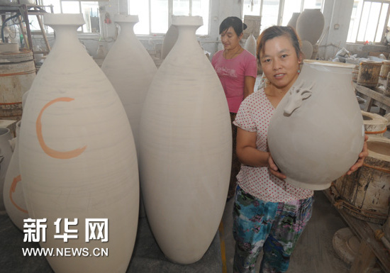 Luqing bone china, a new kind of porcelain