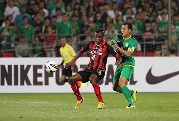  Korean champions FC Seoul are boosted by the return of veteran Brazilian defender Adilson for Wednesday's AFC Champions League quarter-final second leg against Saudi Arabia's Al Ahli at Seoul World Cup Stadium.