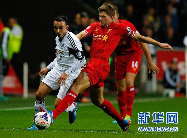  Jonjo Shelvey involved in all four goals as Swansea hold Liverpool 2-2 in a Premier League game on Sep. 16, 2013.