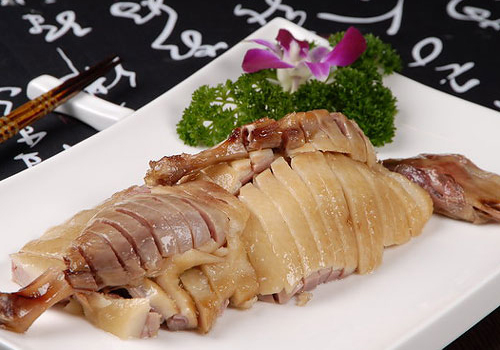 Duck, one of the &apos;Top 10 Mid-Autumn Festival foods in China&apos; by China.org.cn.