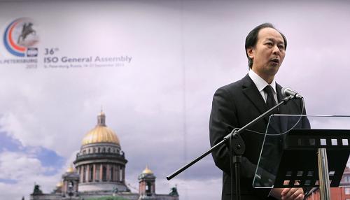 Zhang Xiaogang, the newly elected president of the International Organization for Standardization (ISO) delivers a speech at 36th ISO General Assembly in St.Petersburg, Russia, on Sept. 20, 2013. [Xinhua Photo]