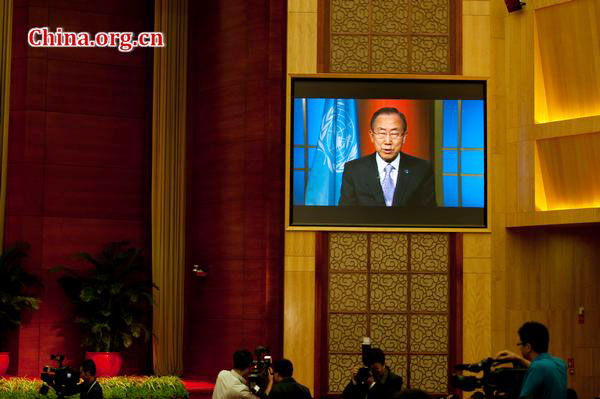 UN Secretary-General Ban Ki-moon said that education is vital for fostering global citizenship and building peaceful societies in his video message delivered at the ceremony held on Saturday in Kunming. [China.org.cn by Chen Boyuan]