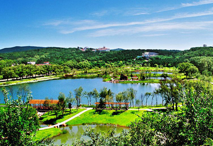 Parque Nacional da Floresta de Jingyuetan, uma das "10 principais atrações em Changchun, China" pela China.org.cn.