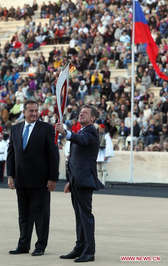 (SP)GREECE-ATHENS-OLYMPIC FLAME