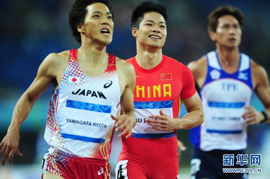 Su Bingtian of China successfully defended his 100m title in 10.31 seconds at the 6th East Asian Games on Tuesday. 
