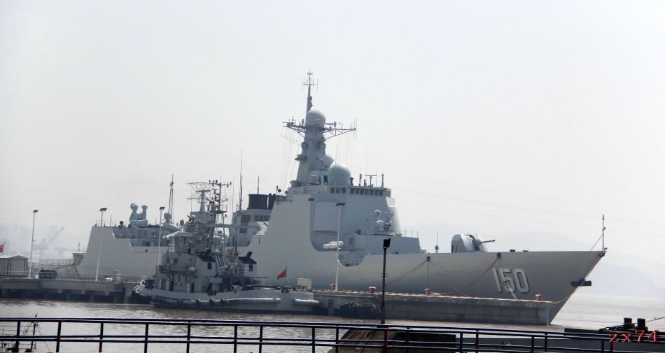 Changchun 150, a newly commissioned anti-air guided missile destroyer, is the new flagship of China’s East Sea Fleet. It is a member of the Type 052C destroyer (NATO code name Luyang II class) which is a type of destroyer built by China. Compared with destroyers of the same class, Lanzhou 170 and Haikou 171, the two ships commissioned years ago in China’s South Sea Fleet, Changchun 150 is a little more advanced. [Source: HSH forum]