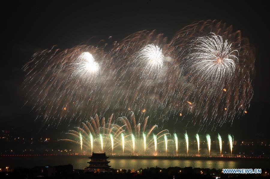 **CHINA-HUNAN-CHANGSHA-FIREWORKS SHOW (CN)