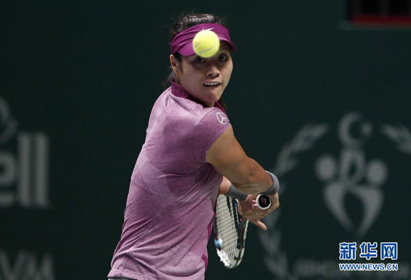 Li Na rallied in a tough second set to finally get the best of Sara Errani in Istanbul.