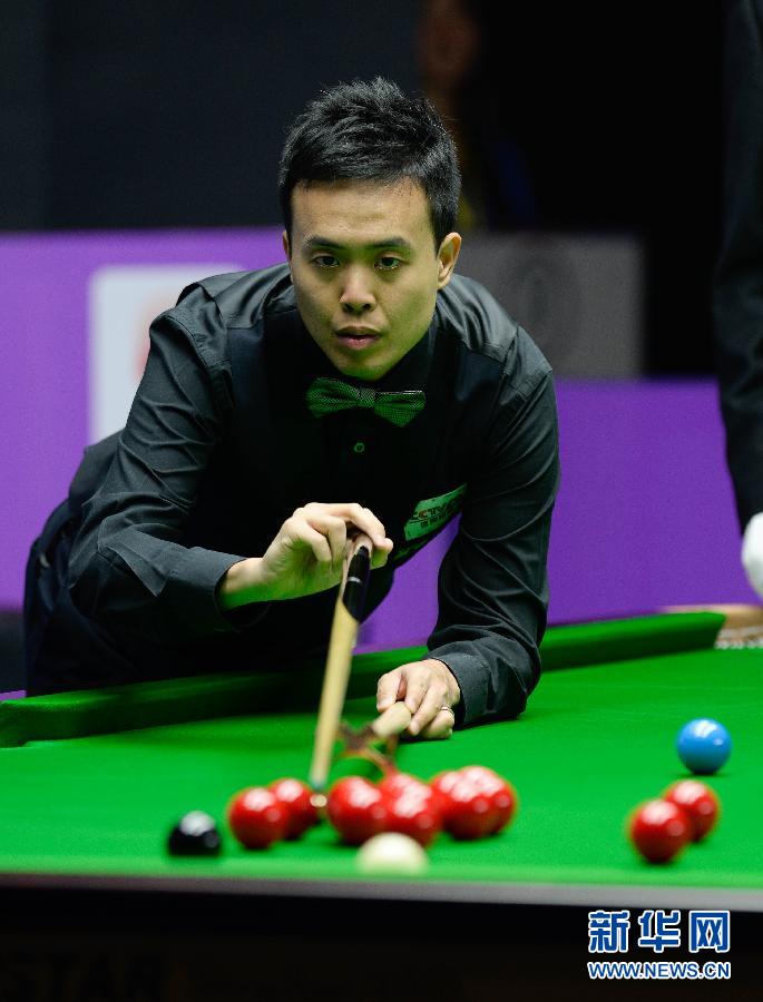 Marco Fu beat Xiao Guodong 6-4 in the second round of International Championship in Chengdu.