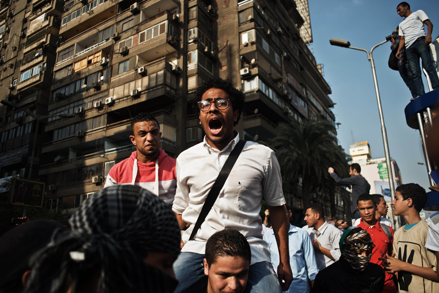 Two people are killed and 20 others get injured on November 8 in clashes across Egypt between supporters and opponents of toppled president Mohamed Morsi following their protests. The victims included a 12-year-old boy killed in Giza and 20 people injured in the governorate as well as Sharqiyah and Beheira.[Xinhua] 