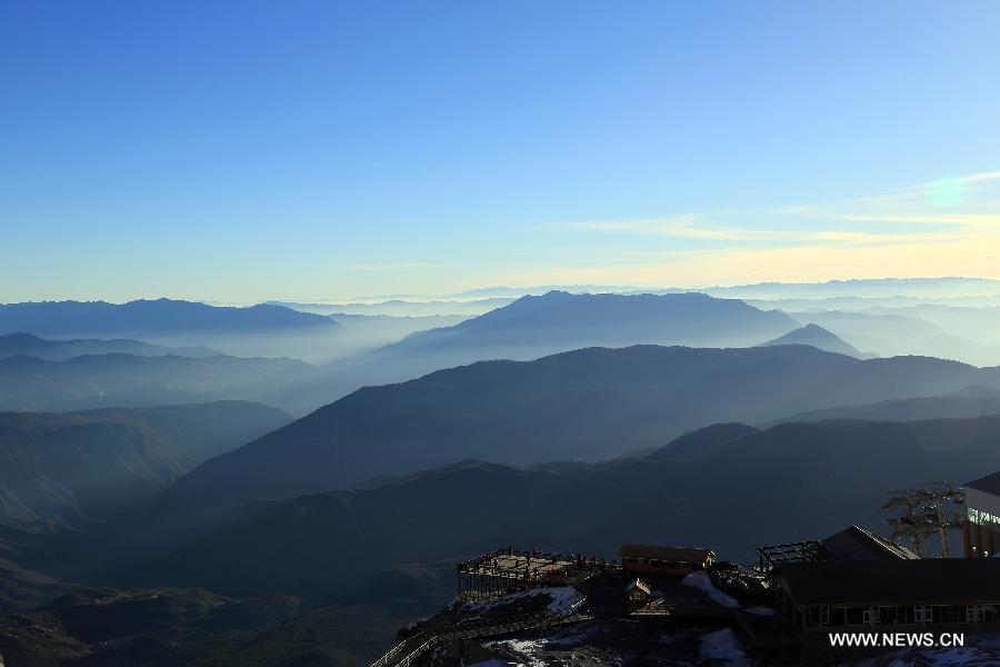 CHINA-LIJIANG-YULONG SNOW MOUNTAIN-SUNRISE(CN) 