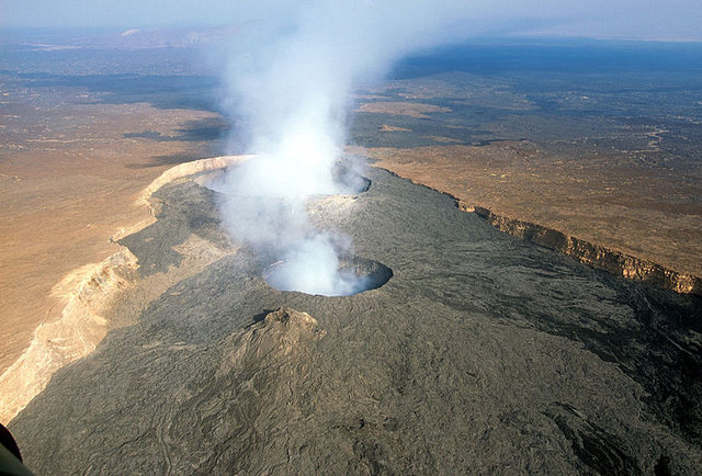 top 10 worlds most active volcanoes